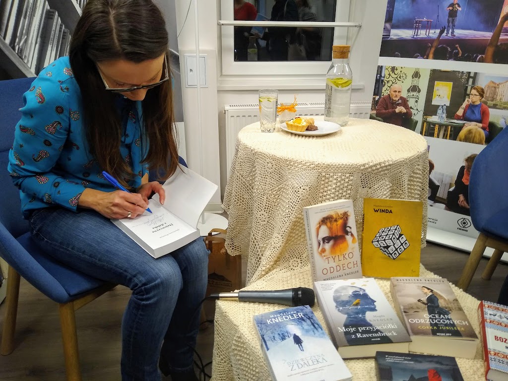 Spotkanie autorskie z Magdaleną Knedler