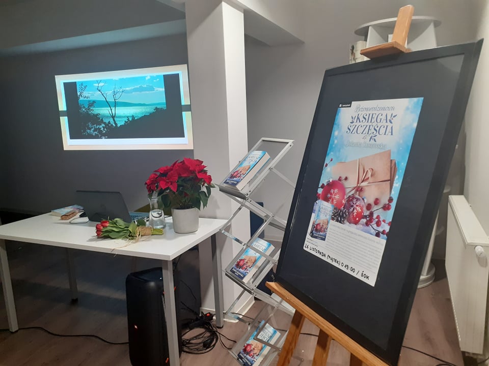 O „Bożonarodzeniowej księdze szczęścia” z Jolantą Kosowską