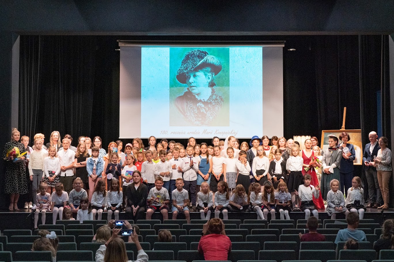 Dziecięca gala z Marią Konopnicką 💐
