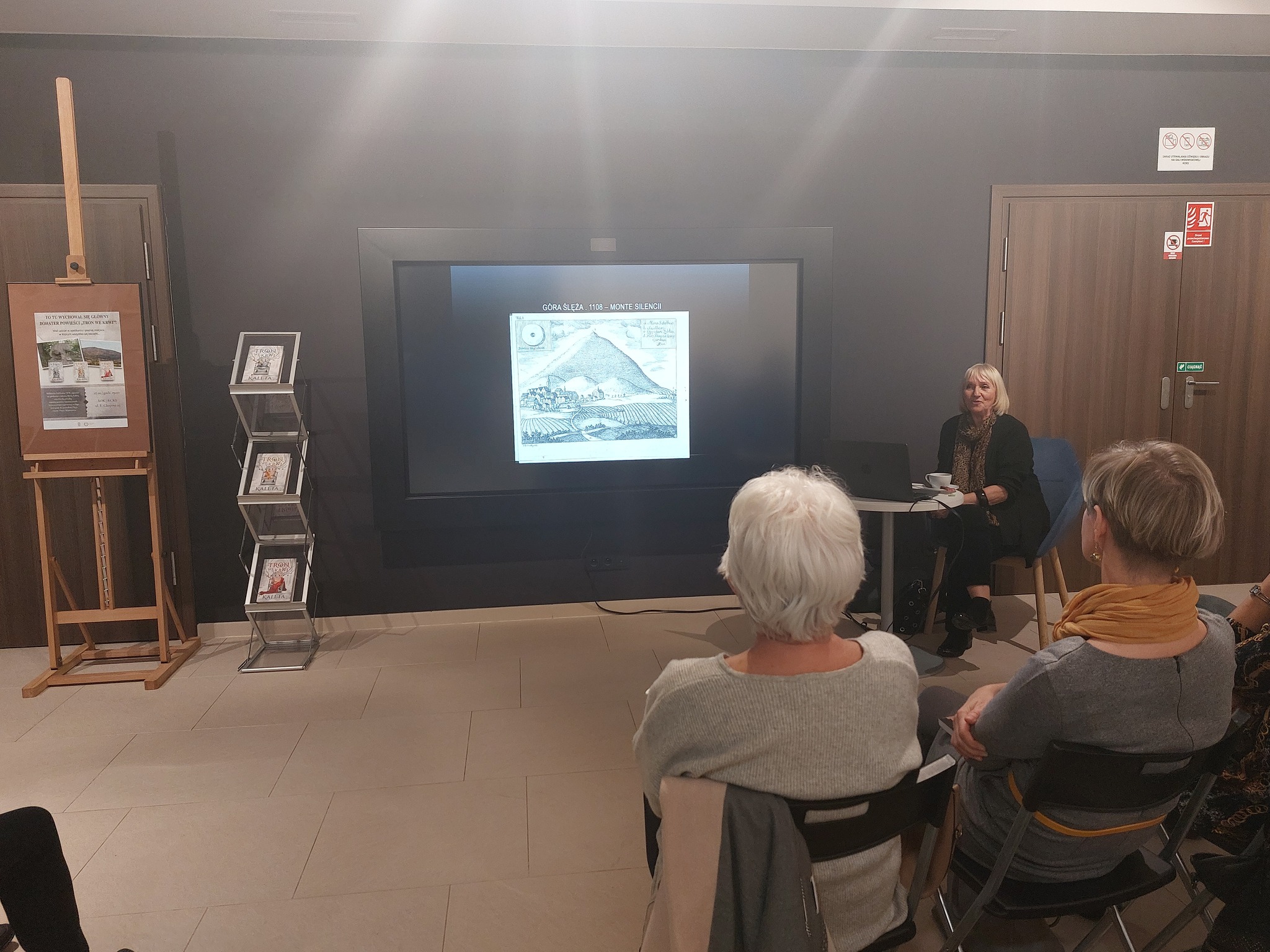 𝗟𝗶𝘁𝗲𝗿𝗮𝗰𝗸𝗮 𝗹𝗲𝗸𝗰𝗷𝗮 𝗵𝗶𝘀𝘁𝗼𝗿𝗶𝗶 𝘇 𝗝𝗼𝗹𝗮𝗻𝘁𝗮̨ 𝗠𝗮𝗿𝗶𝗮̨ 𝗞𝗮𝗹𝗲𝘁𝗮̨