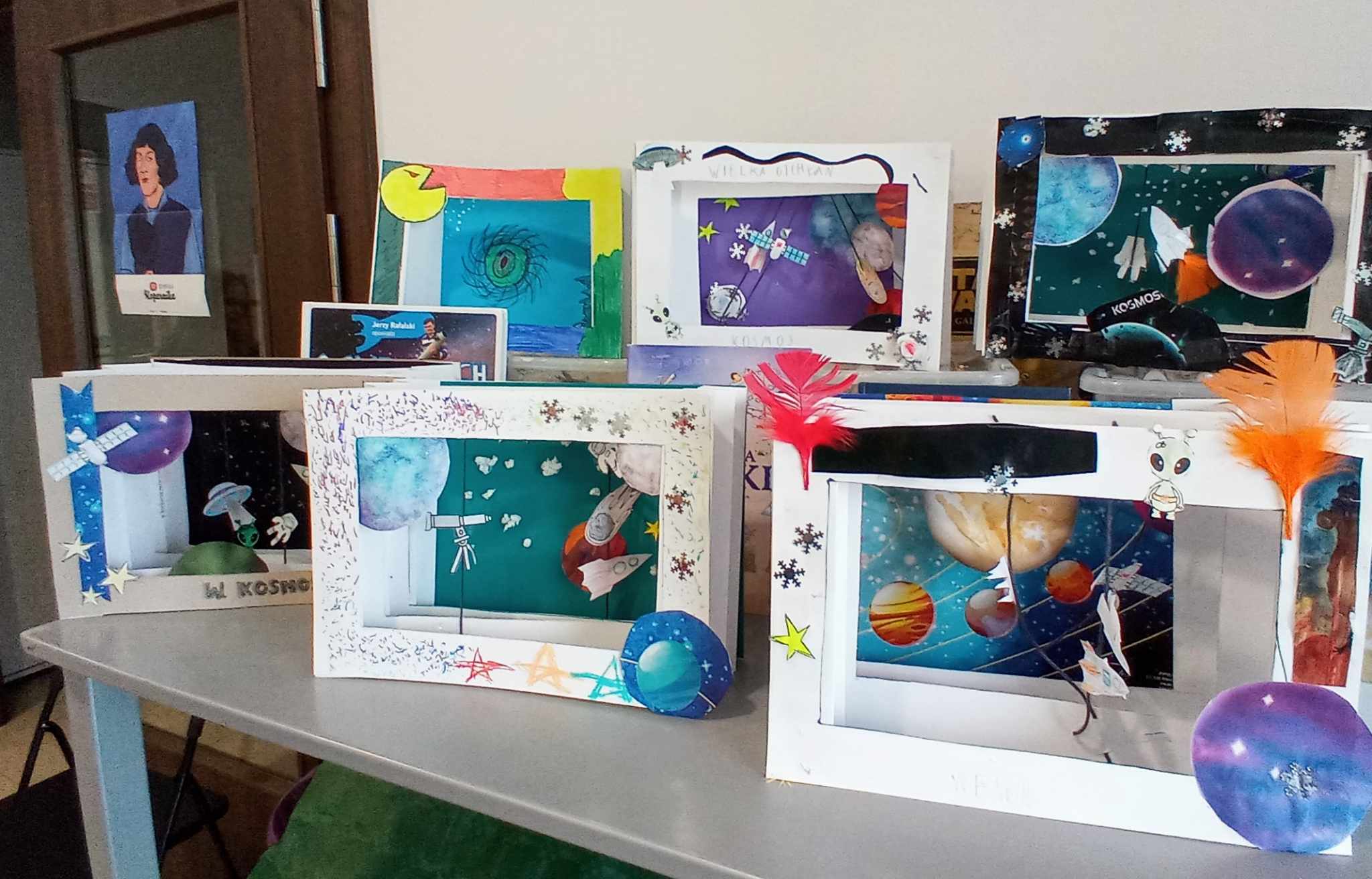 Akcje na wakacje – tunelowe książki w Roku Kopernika