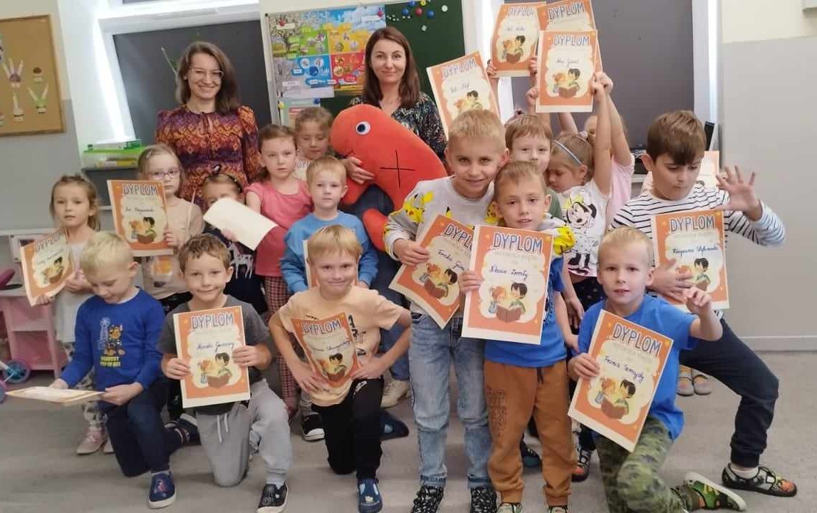 Z projektem „Mała książka – wielki człowiek” w Rękowie